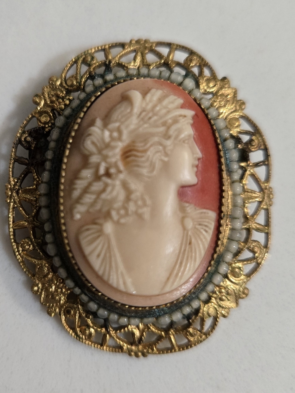 VTG pink celluloid lady cameo brooch/pendant stamped metal filigree Pearl